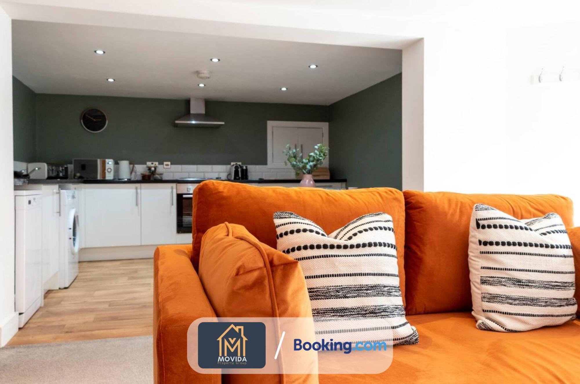 Stylish Two Bed Town Centre Apartment By Movida Property Group Short Lets & Serviced Accommodation With Parking Harrogate Exterior foto